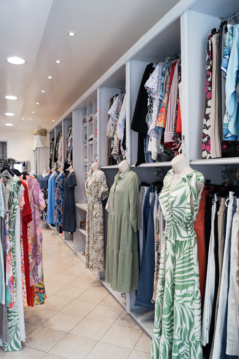 Boutique Alma - intérieur - vue de la porte d'entrée